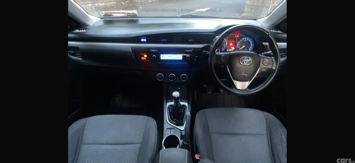 Toyota Corolla Saloon, Diesel, 2014, Grey