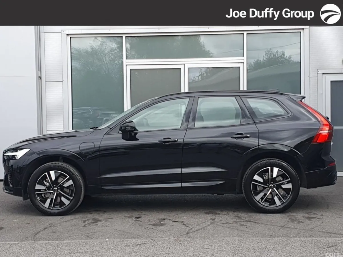 Volvo XC60 SUV, Petrol Plug-in Hybrid, 2026, Black