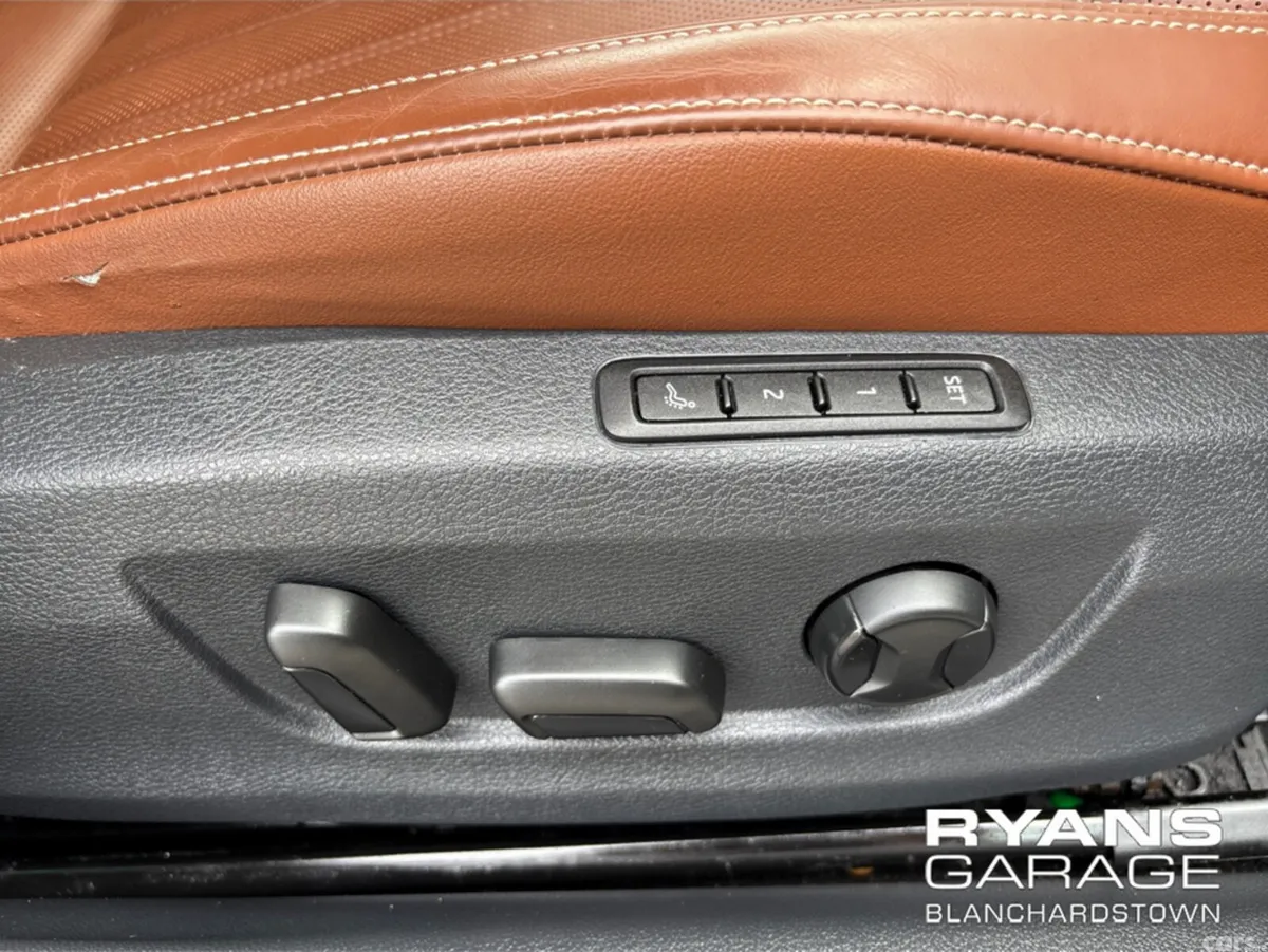 Skoda Superb Hatchback, Diesel, 2023, Black