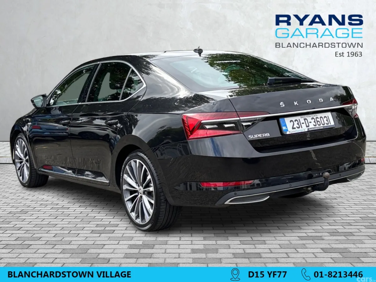 Skoda Superb Hatchback, Diesel, 2023, Black