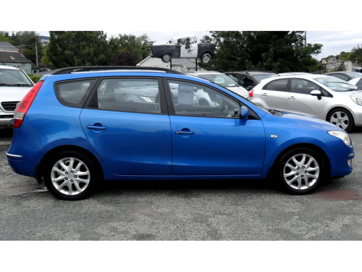 Hyundai i30 Estate, Diesel, 2010, Blue