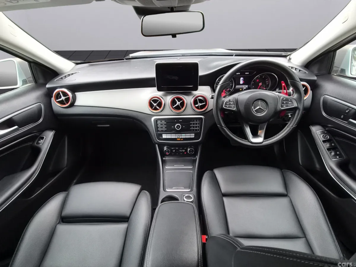 Mercedes-Benz GLA Estate, Petrol, 2018, Grey