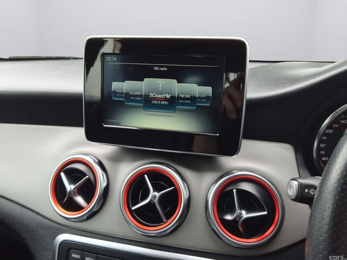 Mercedes-Benz GLA Estate, Petrol, 2018, Grey
