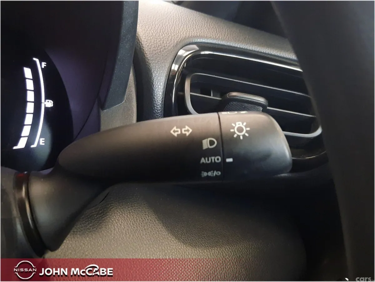 Toyota Yaris Hatchback, Petrol Hybrid, 2024, Black