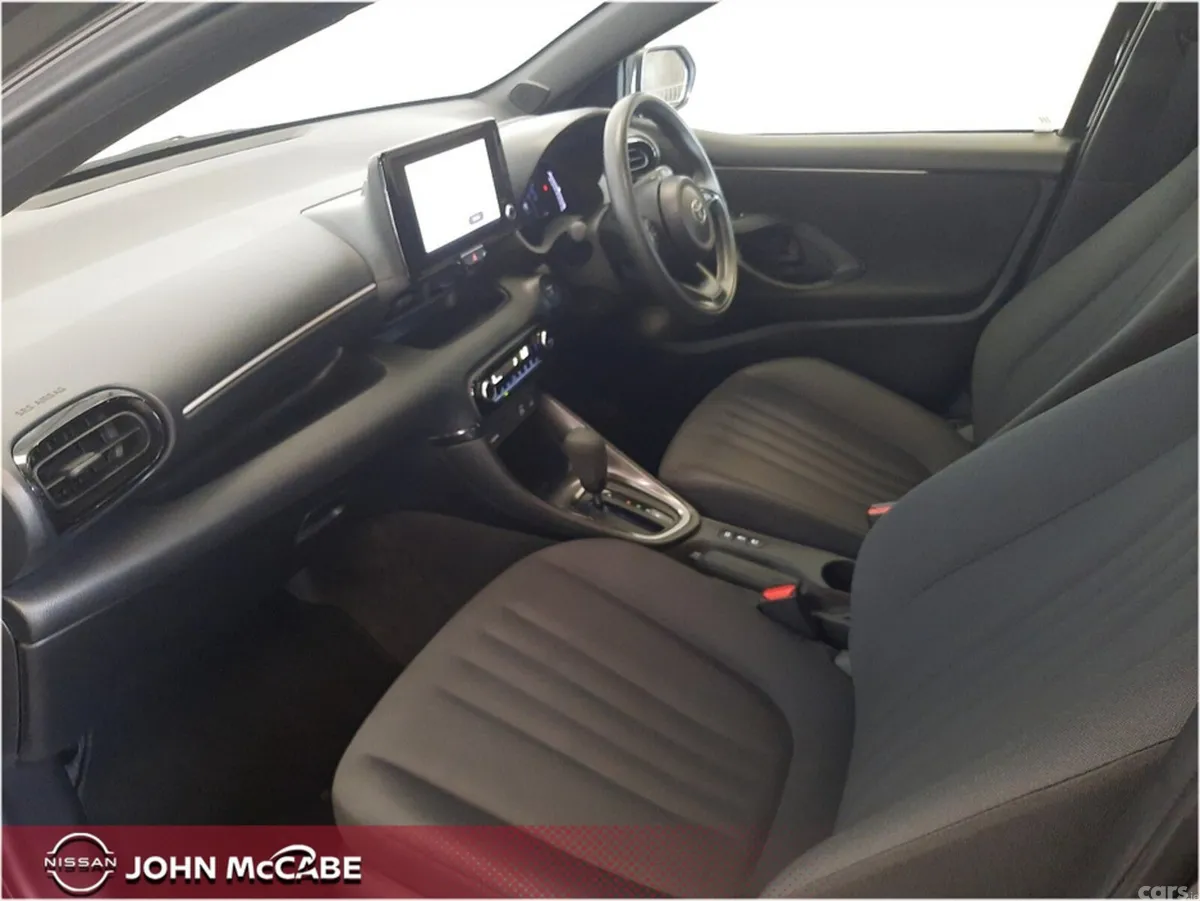Toyota Yaris Hatchback, Petrol Hybrid, 2024, Black