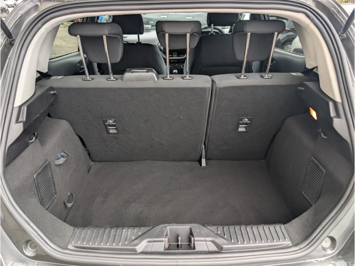 Ford Fiesta Hatchback, Petrol, 2020, Grey