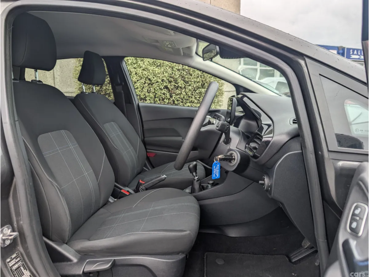 Ford Fiesta Hatchback, Petrol, 2020, Grey