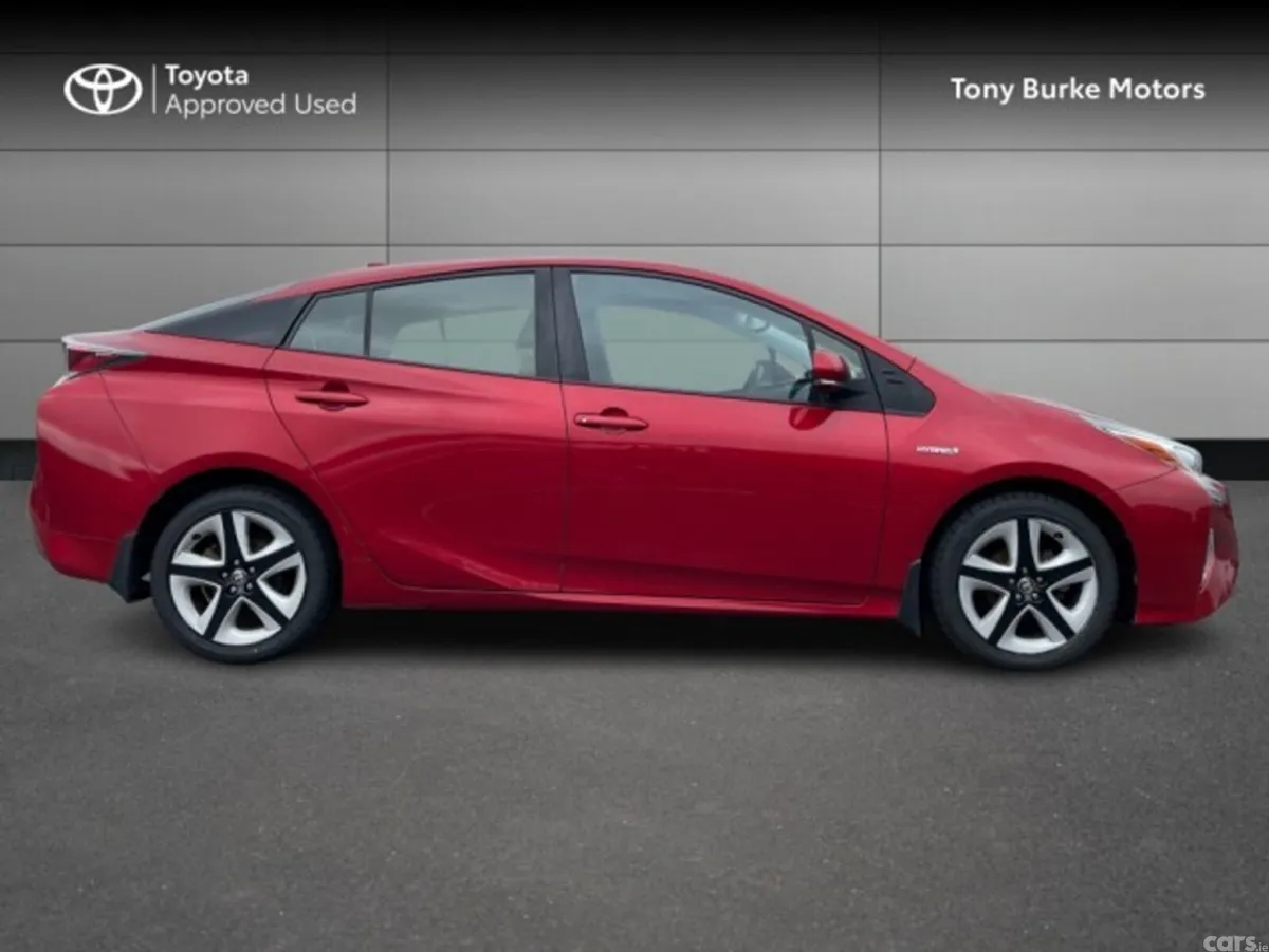 Toyota Prius Saloon, Petrol Hybrid, 2018, Red
