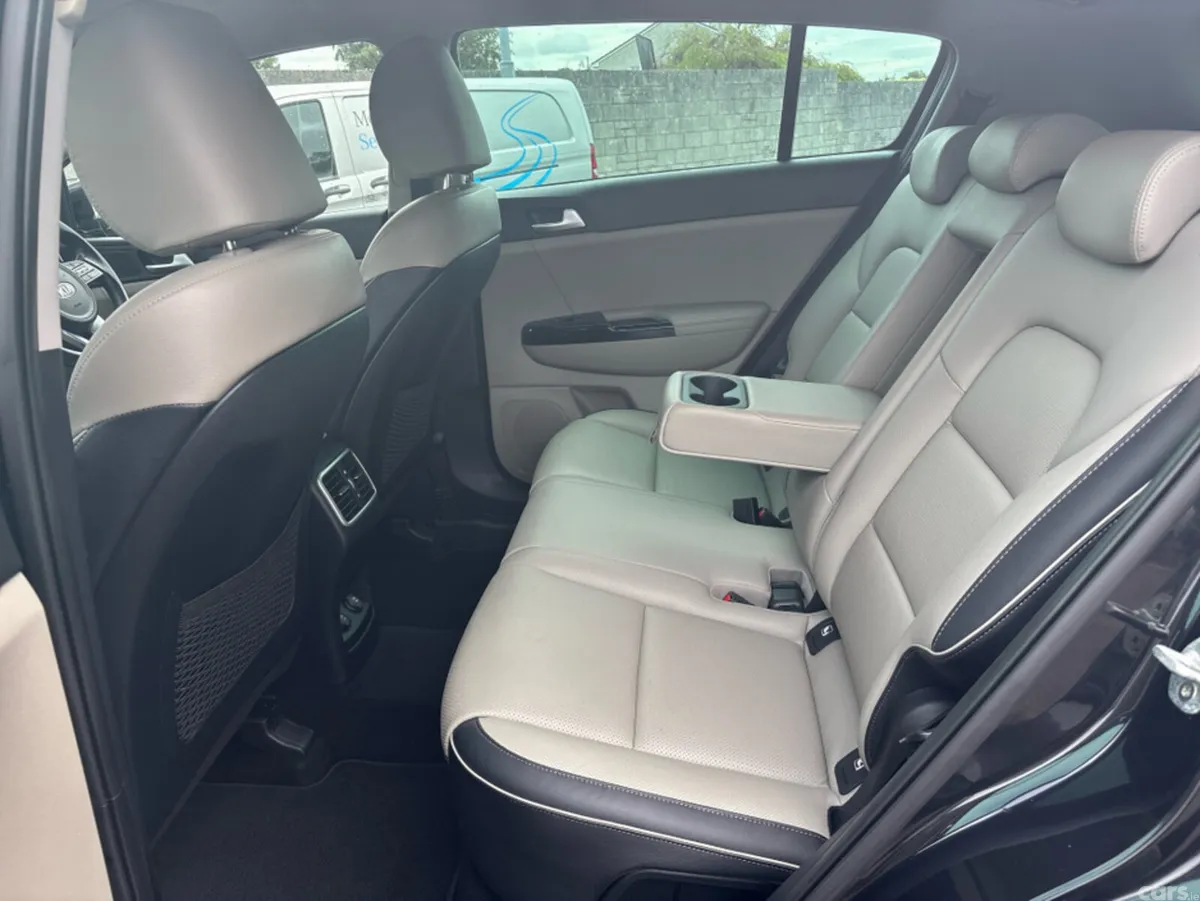 Kia Sportage MPV, Diesel Hybrid, 2020, Black