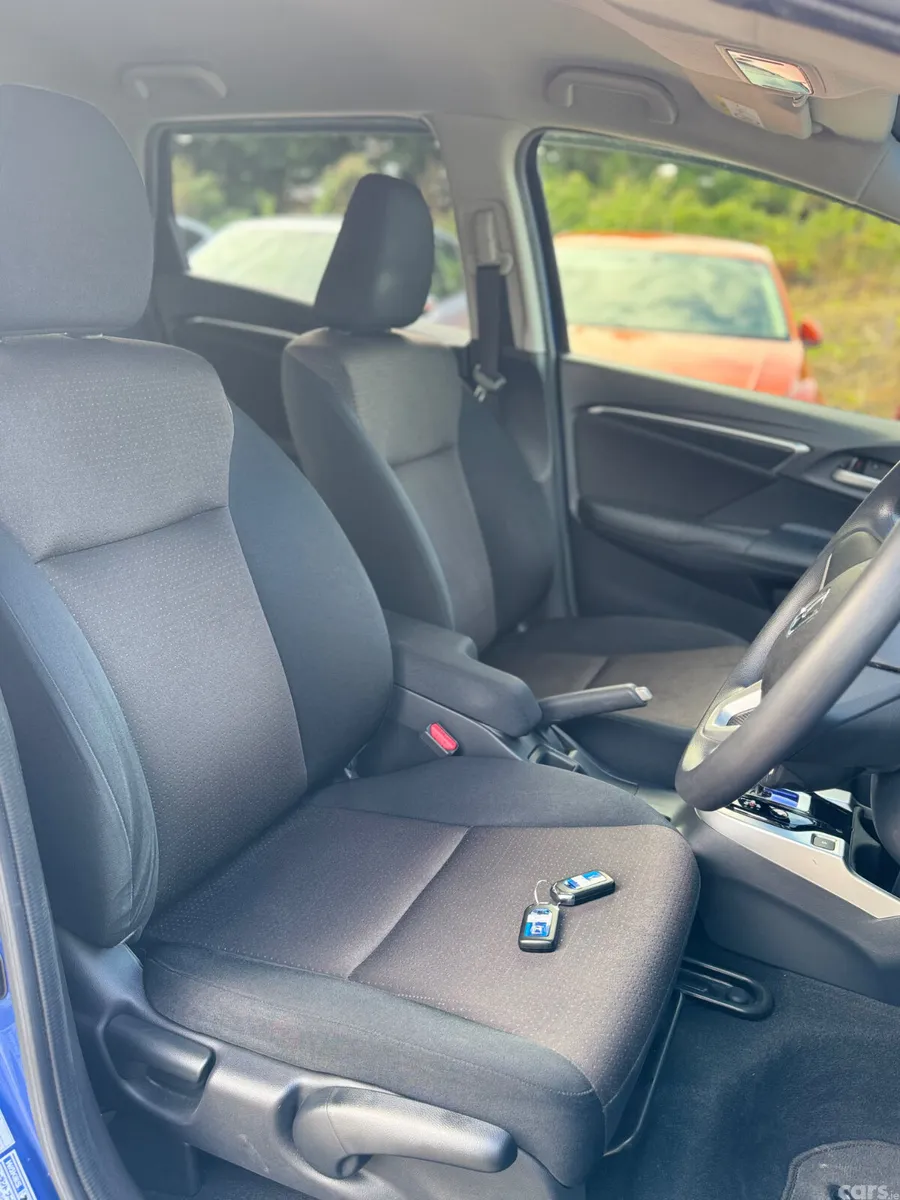 Honda Fit Hatchback, Petrol Hybrid, 2014, Blue