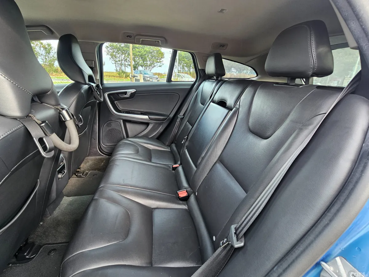 Volvo V60 Estate, Diesel, 2016, Blue