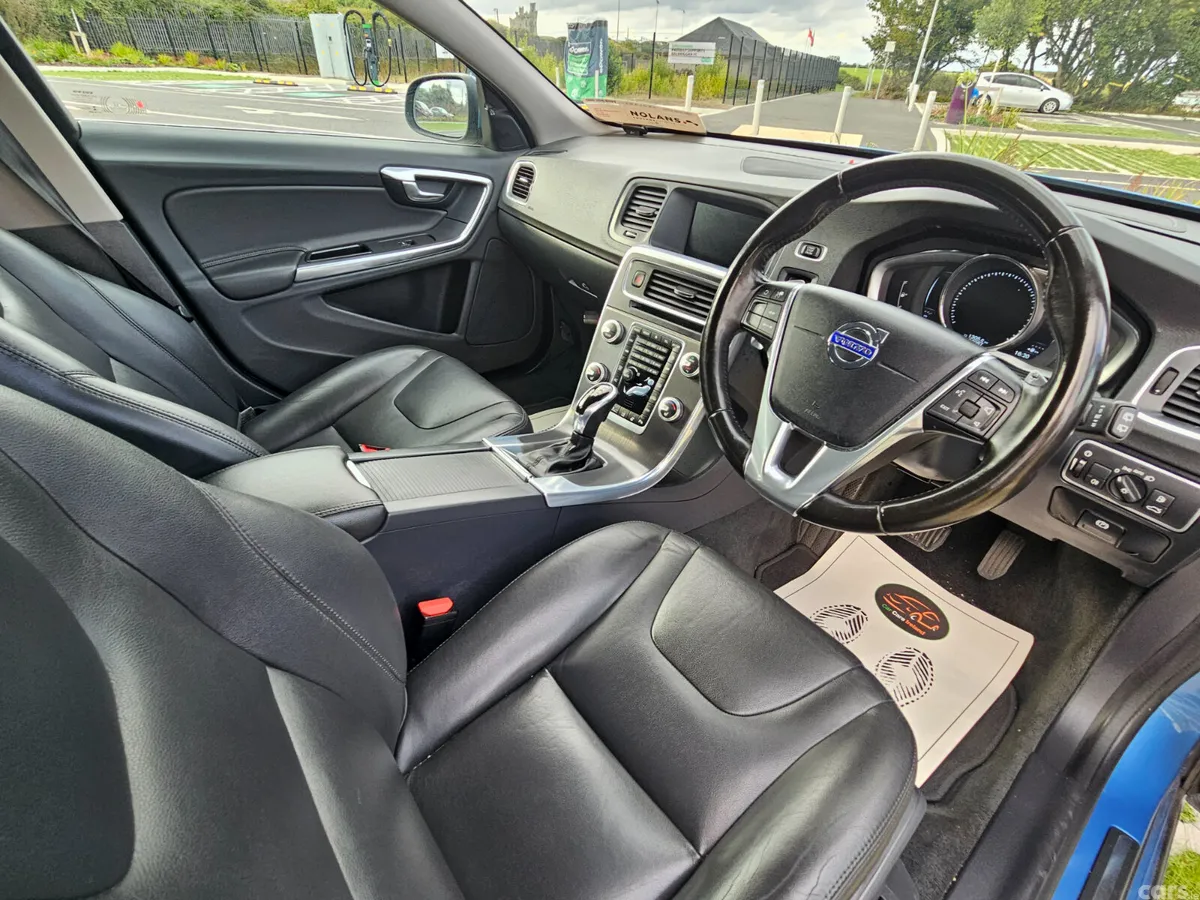 Volvo V60 Estate, Diesel, 2016, Blue