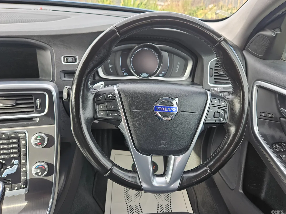 Volvo V60 Estate, Diesel, 2016, Blue