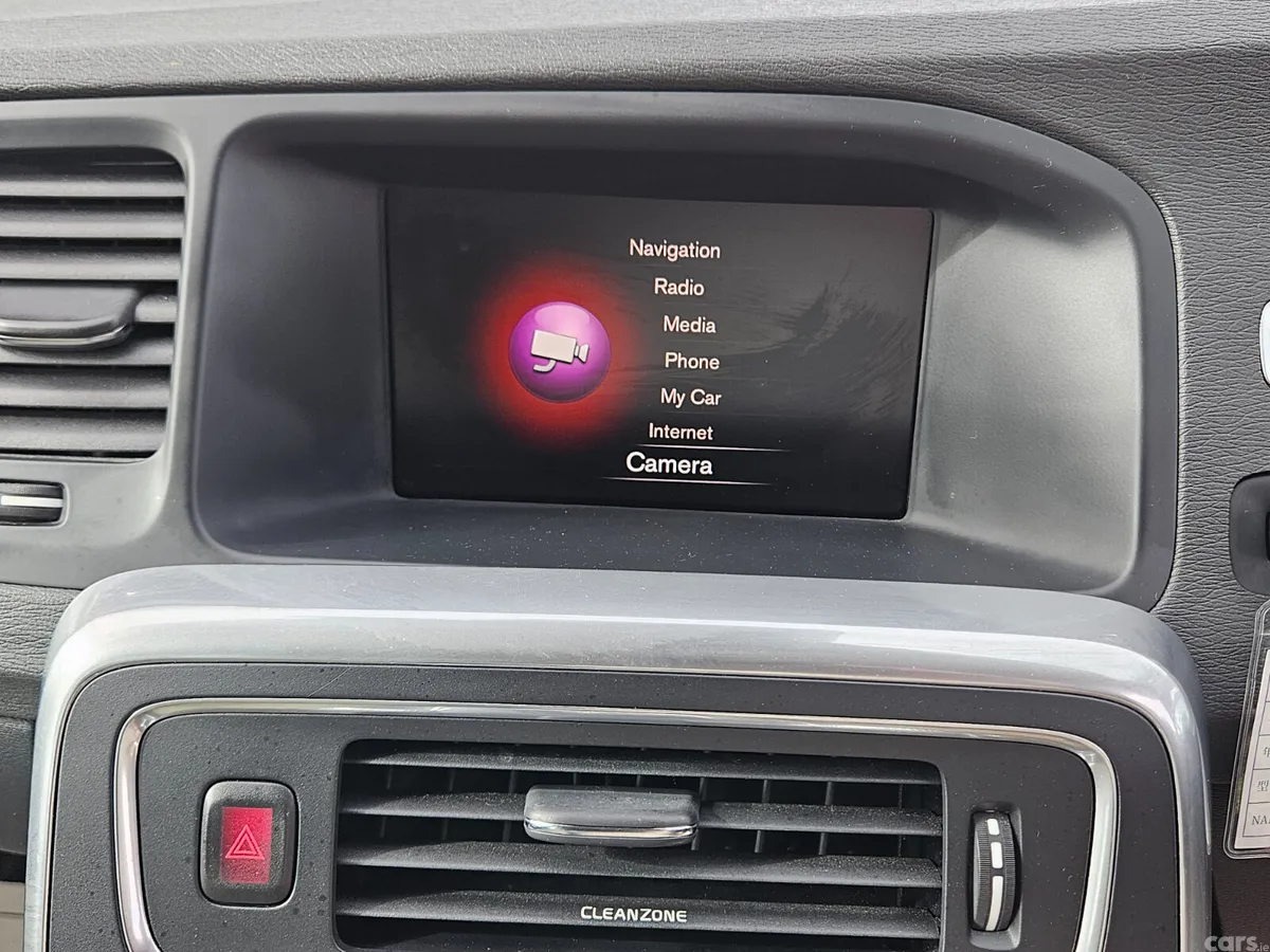 Volvo V60 Estate, Diesel, 2018, Blue
