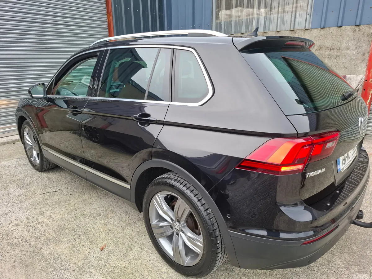 Volkswagen Tiguan SUV, Diesel, 2019, Black