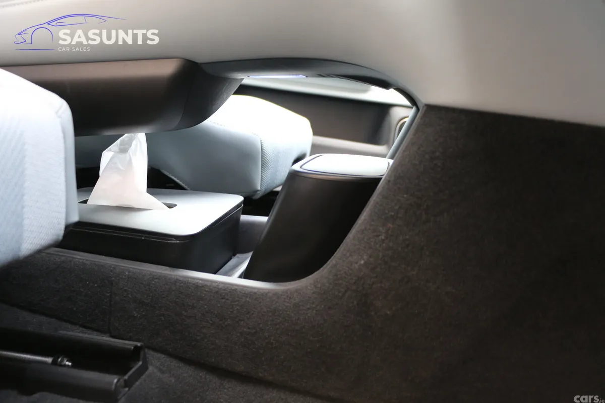 Polestar 4 Hatchback, Electric, 2024, White