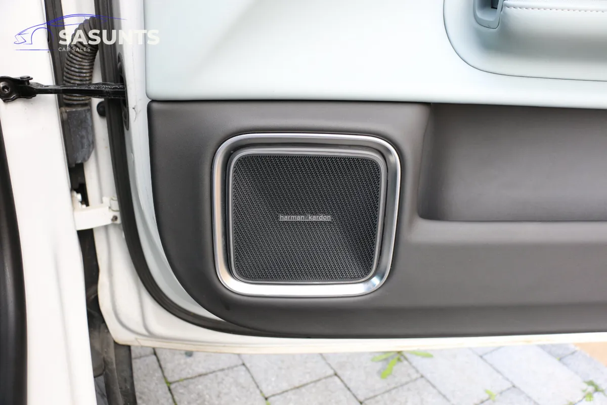 Polestar 4 Hatchback, Electric, 2024, White