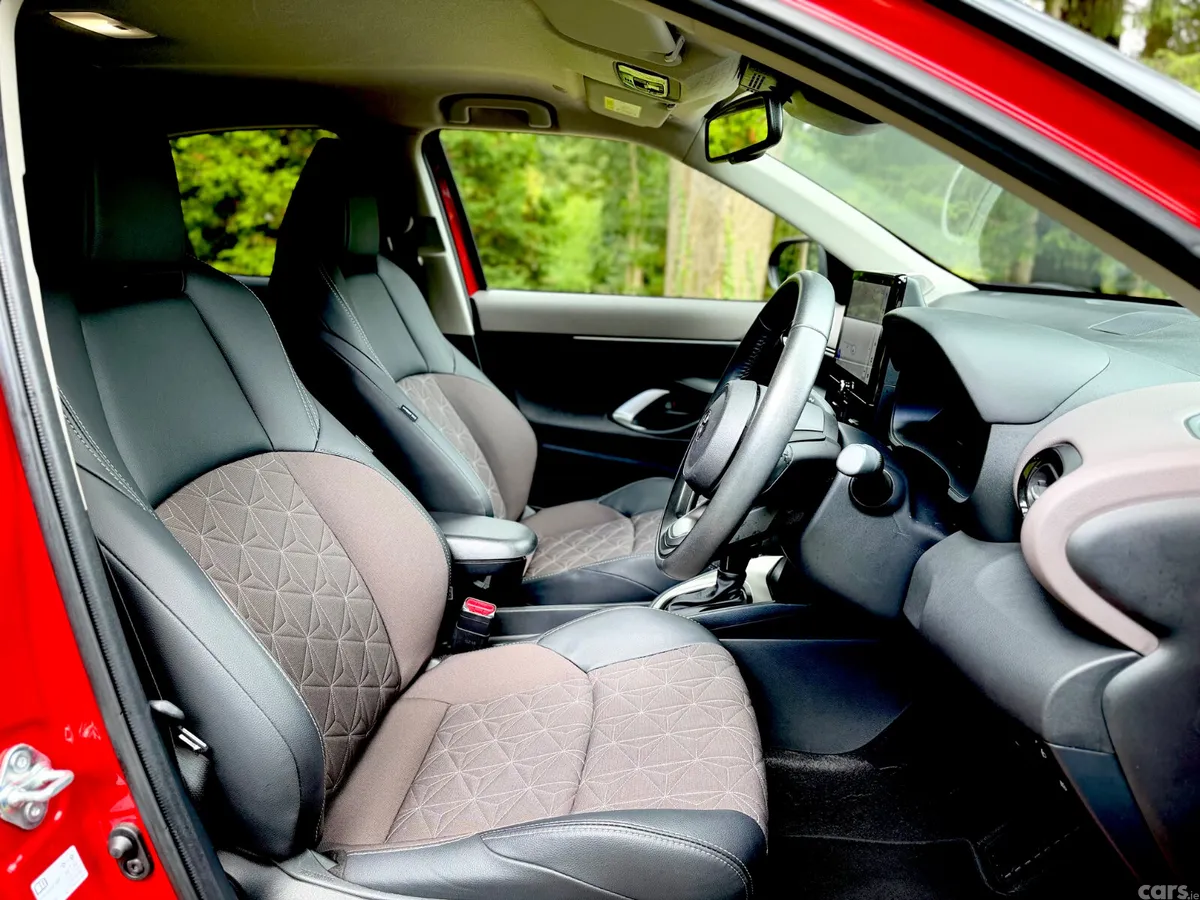 Toyota Yaris Cross Hatchback, Petrol Hybrid, 2025, Red