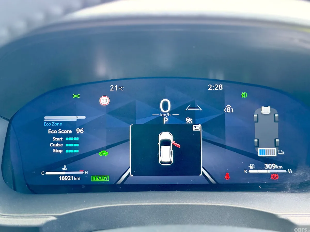 Toyota Yaris Cross Hatchback, Petrol Hybrid, 2025, Red