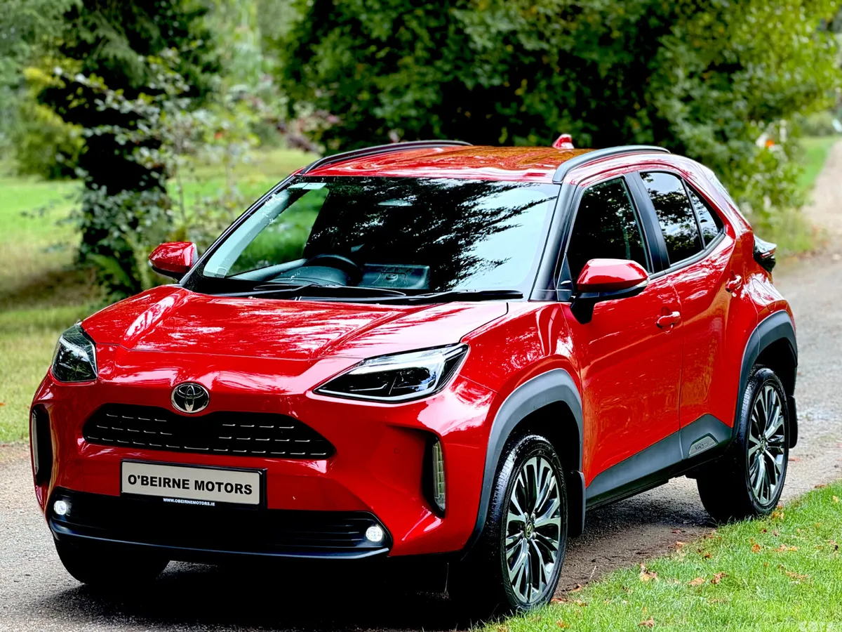 Toyota Yaris Cross Hatchback, Petrol Hybrid, 2025, Red