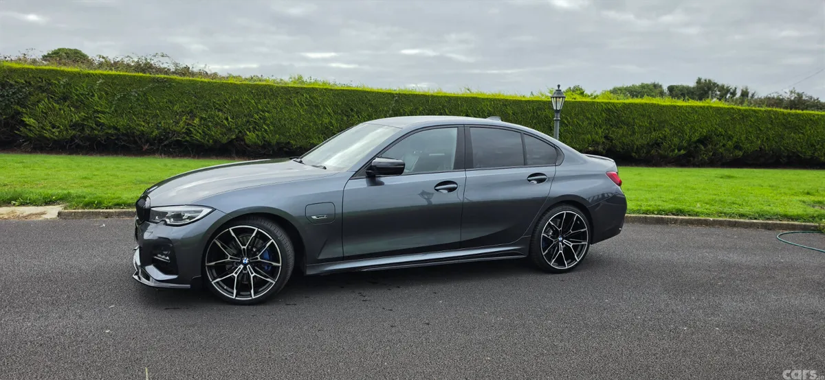 BMW 3-Series Saloon, Petrol Hybrid, 2022, Grey