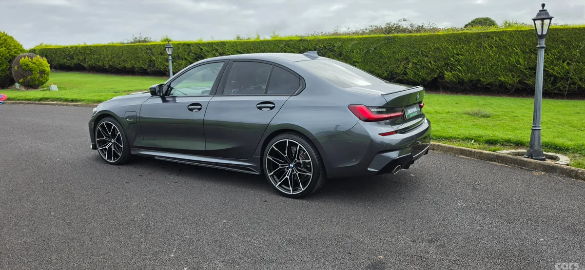 BMW 3-Series Saloon, Petrol Hybrid, 2022, Grey