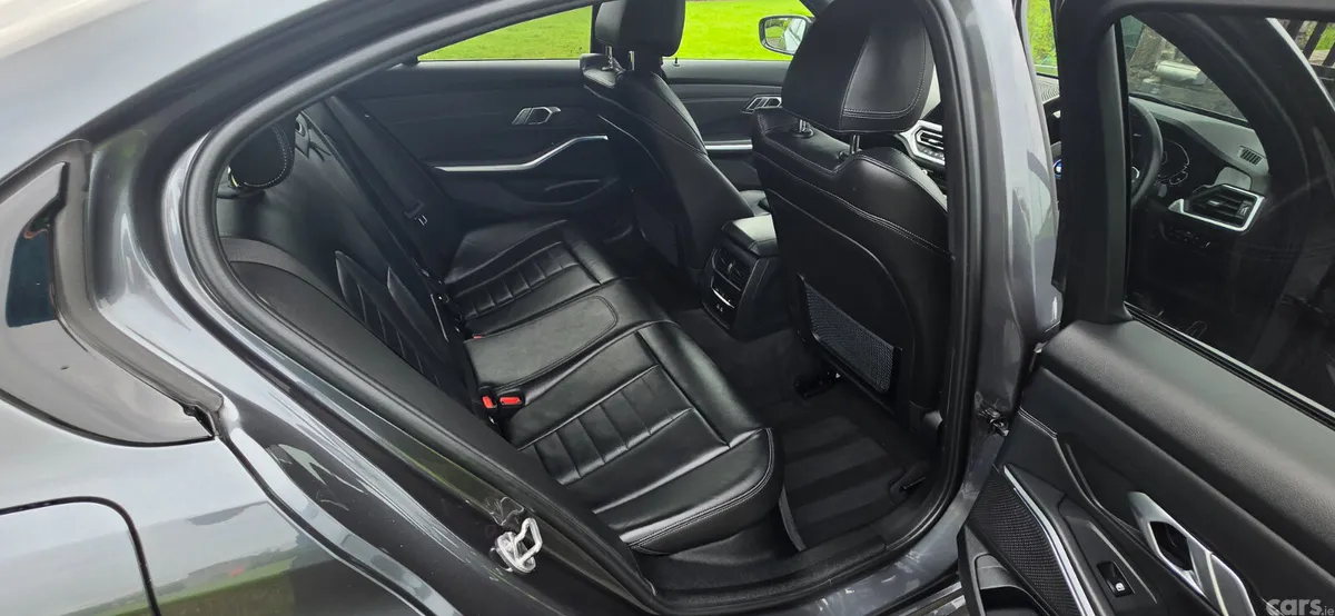 BMW 3-Series Saloon, Petrol Hybrid, 2022, Grey