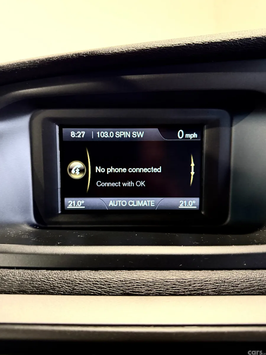 Volvo V40 Hatchback, Diesel, 2014, White