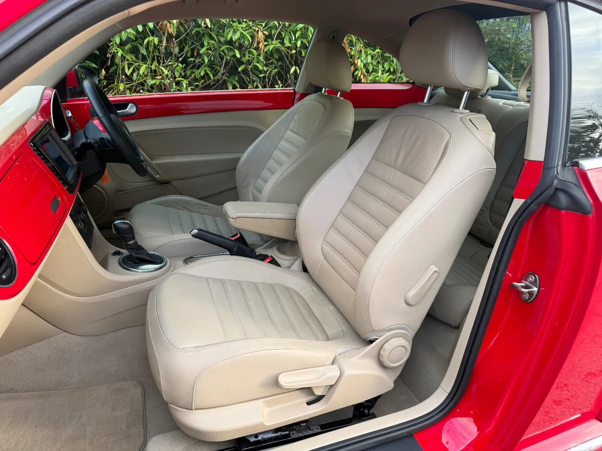 Volkswagen Beetle Hatchback, Petrol, 2015, Red