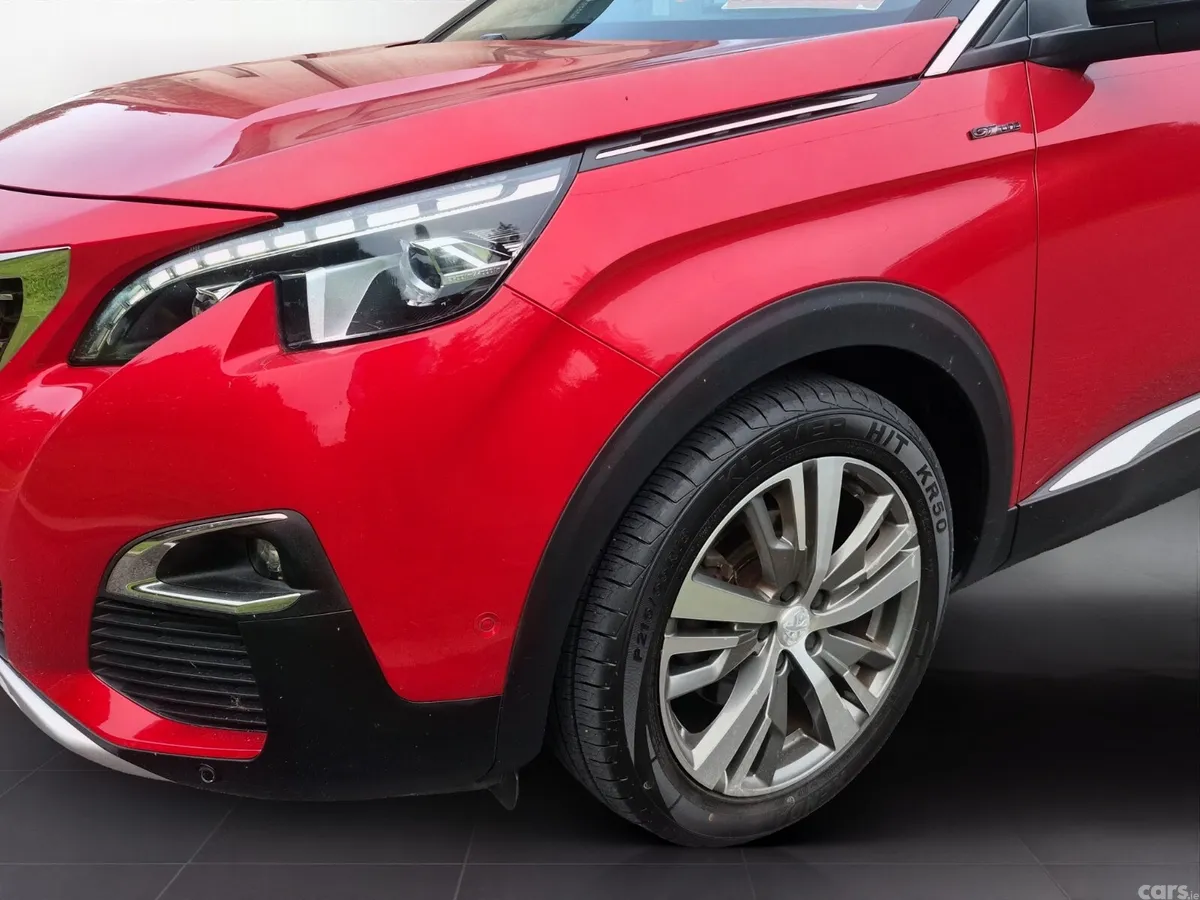 Peugeot 3008 MPV, Diesel, 2018, Red