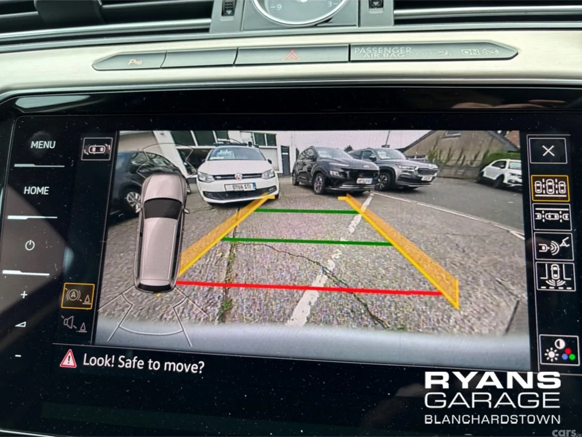 Volkswagen Passat Estate, Petrol, 2018, White