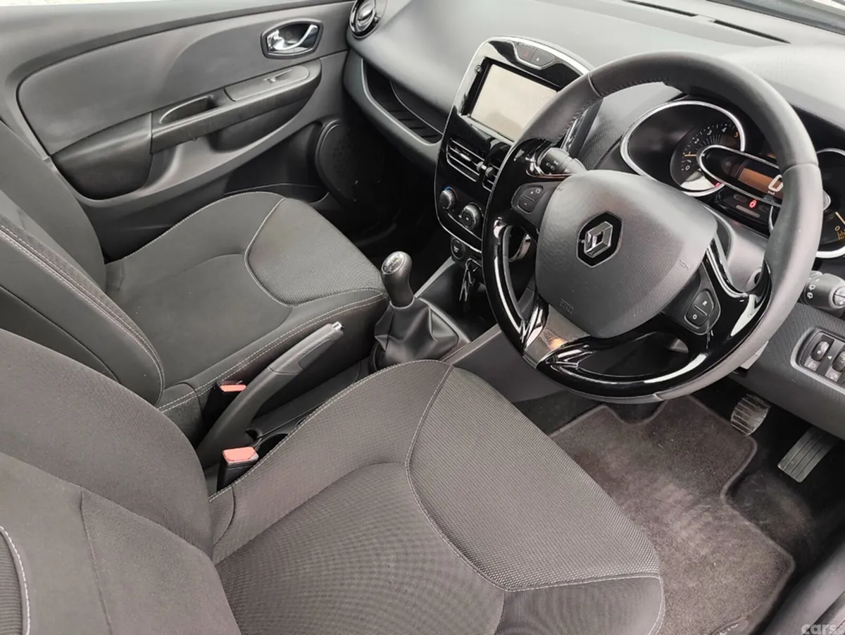Renault Clio Hatchback, Diesel, 2014, Silver