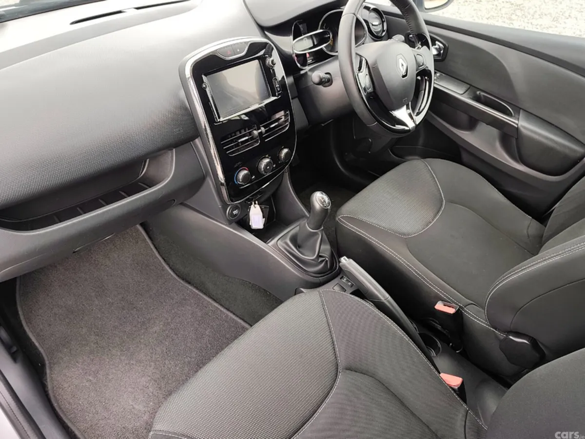 Renault Clio Hatchback, Diesel, 2014, Silver