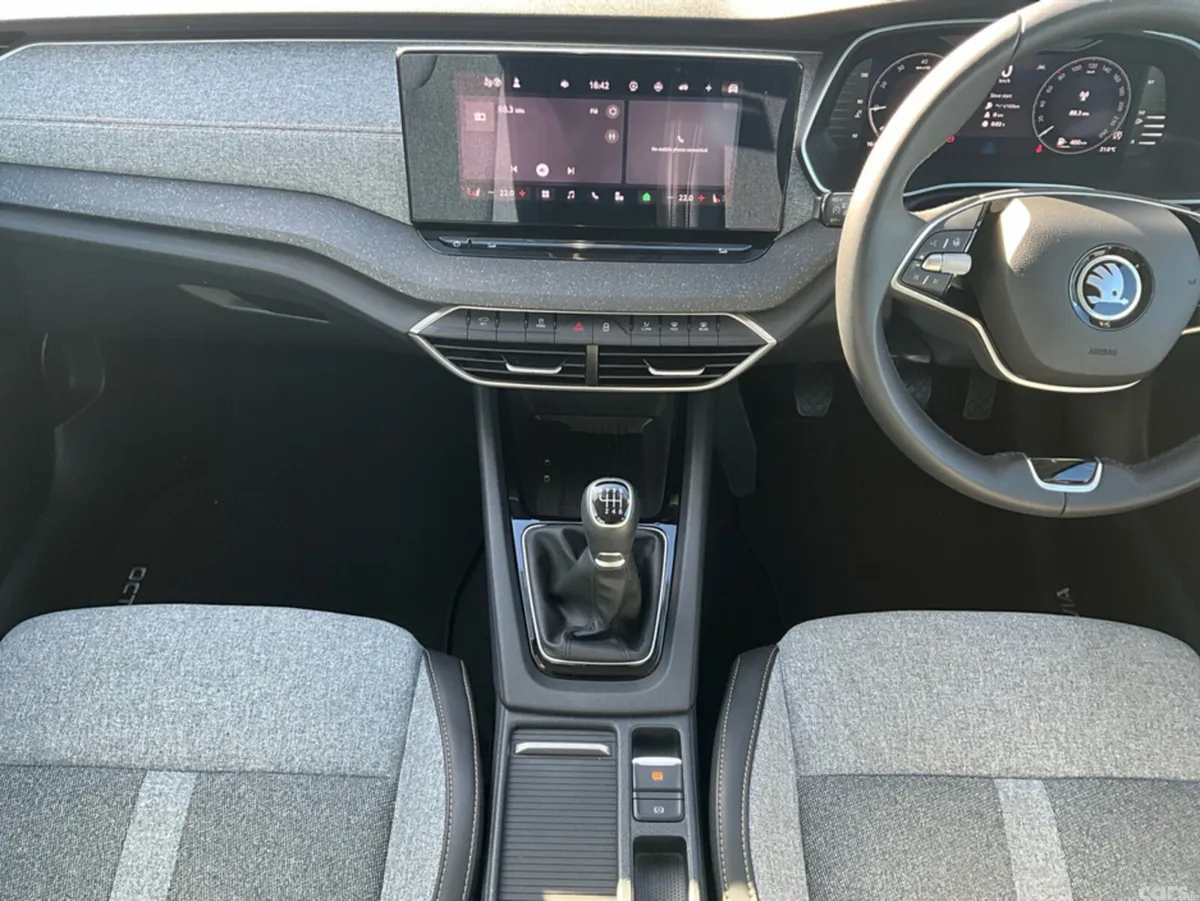 Skoda Octavia Hatchback, Diesel, 2024, Blue
