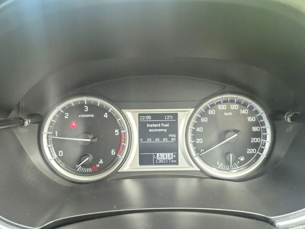 Suzuki Vitara SUV, Diesel, 2016, Silver