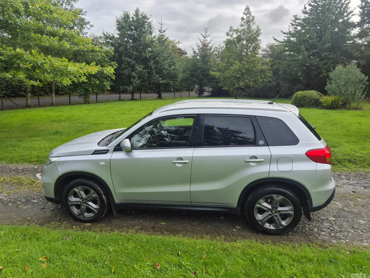 Suzuki Vitara SUV, Diesel, 2016, Silver