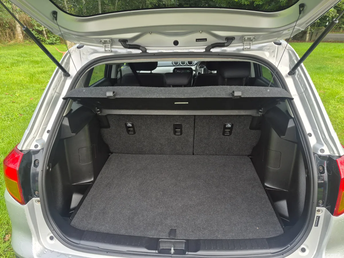 Suzuki Vitara SUV, Diesel, 2016, Silver
