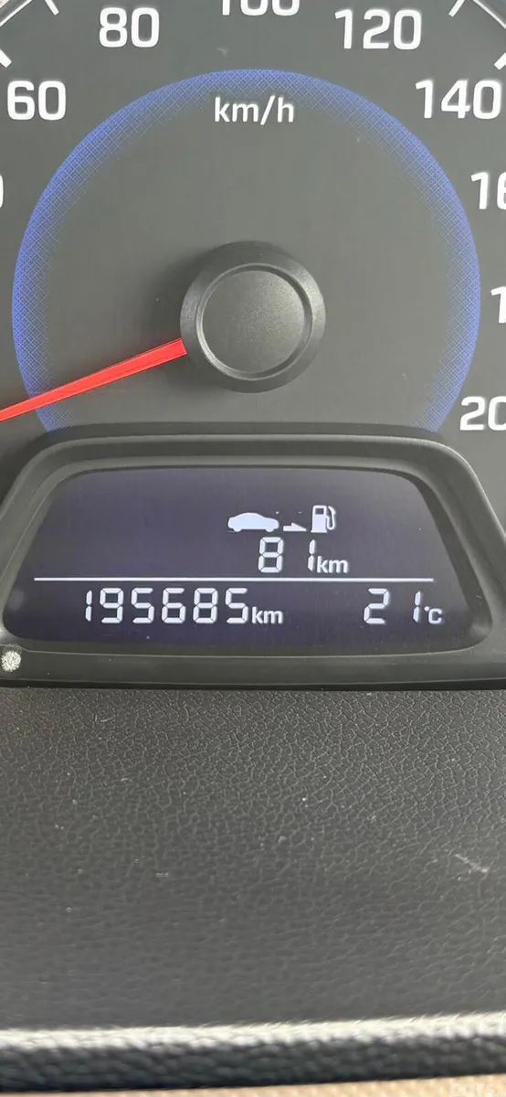 Hyundai i10 Hatchback, Petrol, 2015, Red