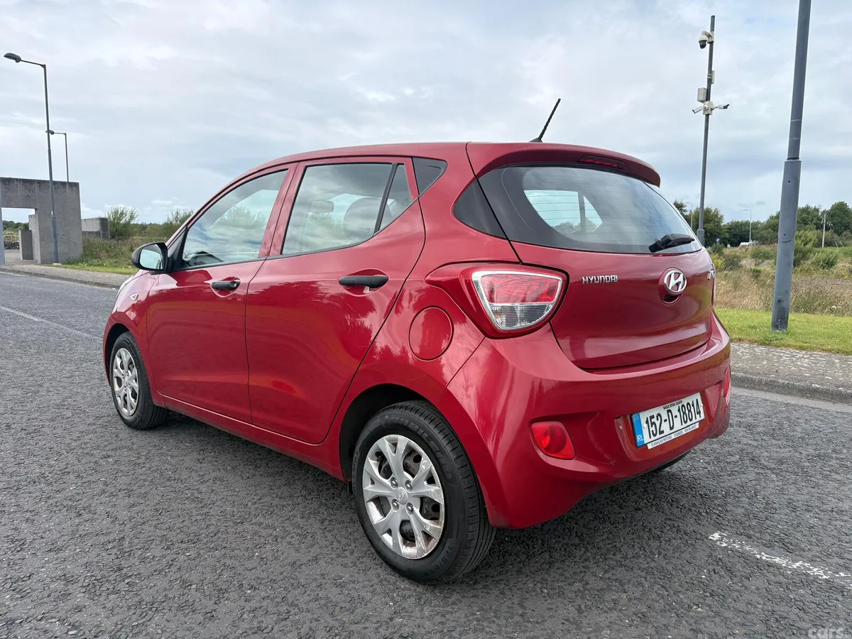 Hyundai i10 Hatchback, Petrol, 2015, Red