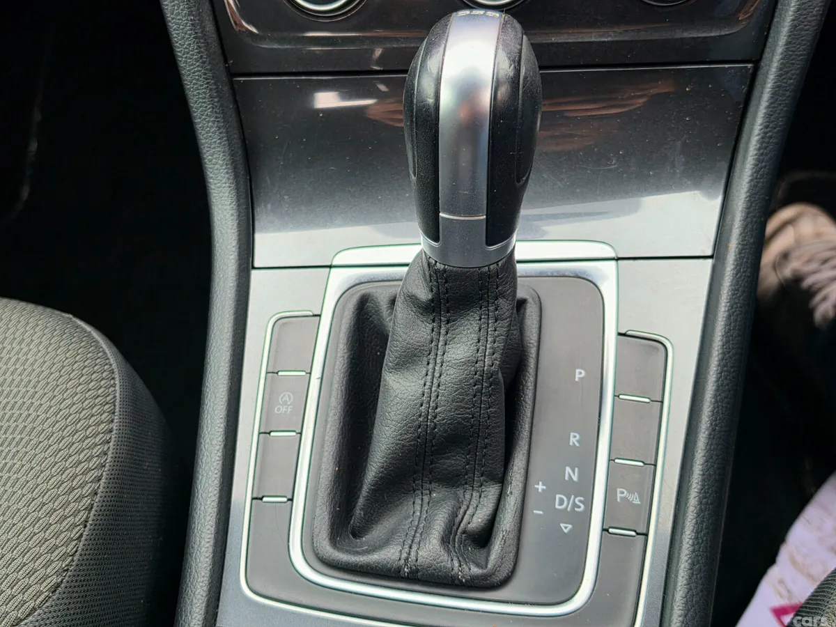 Volkswagen Golf Hatchback, Petrol, 2017, Black