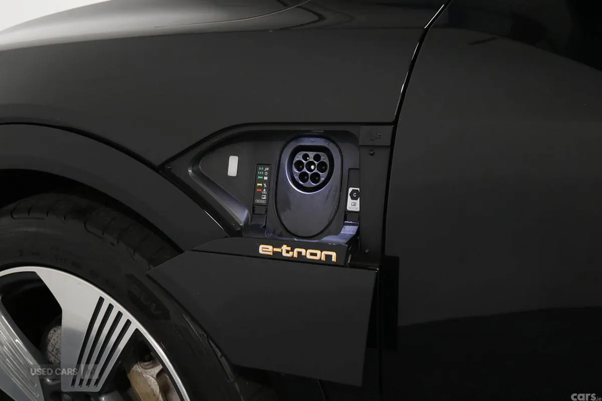 Audi e-tron SUV, Electric, 2021, Black