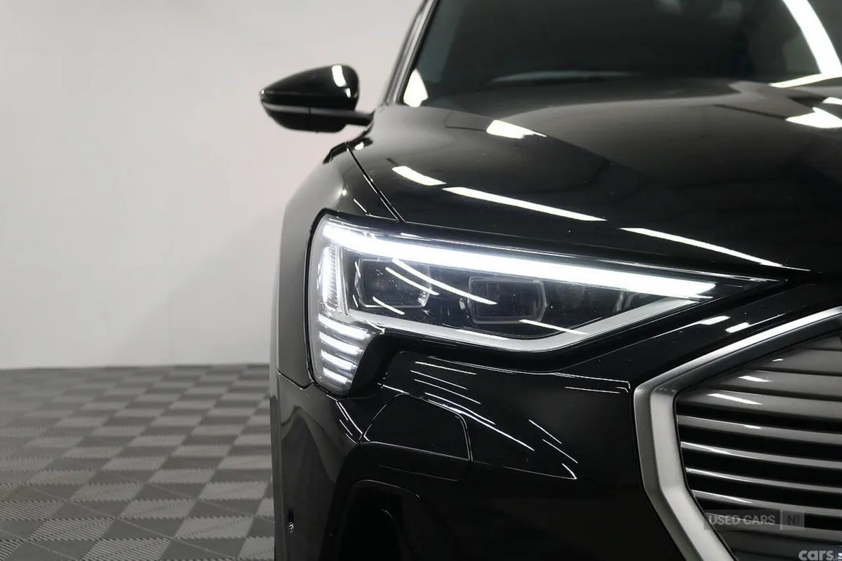 Audi e-tron SUV, Electric, 2021, Black