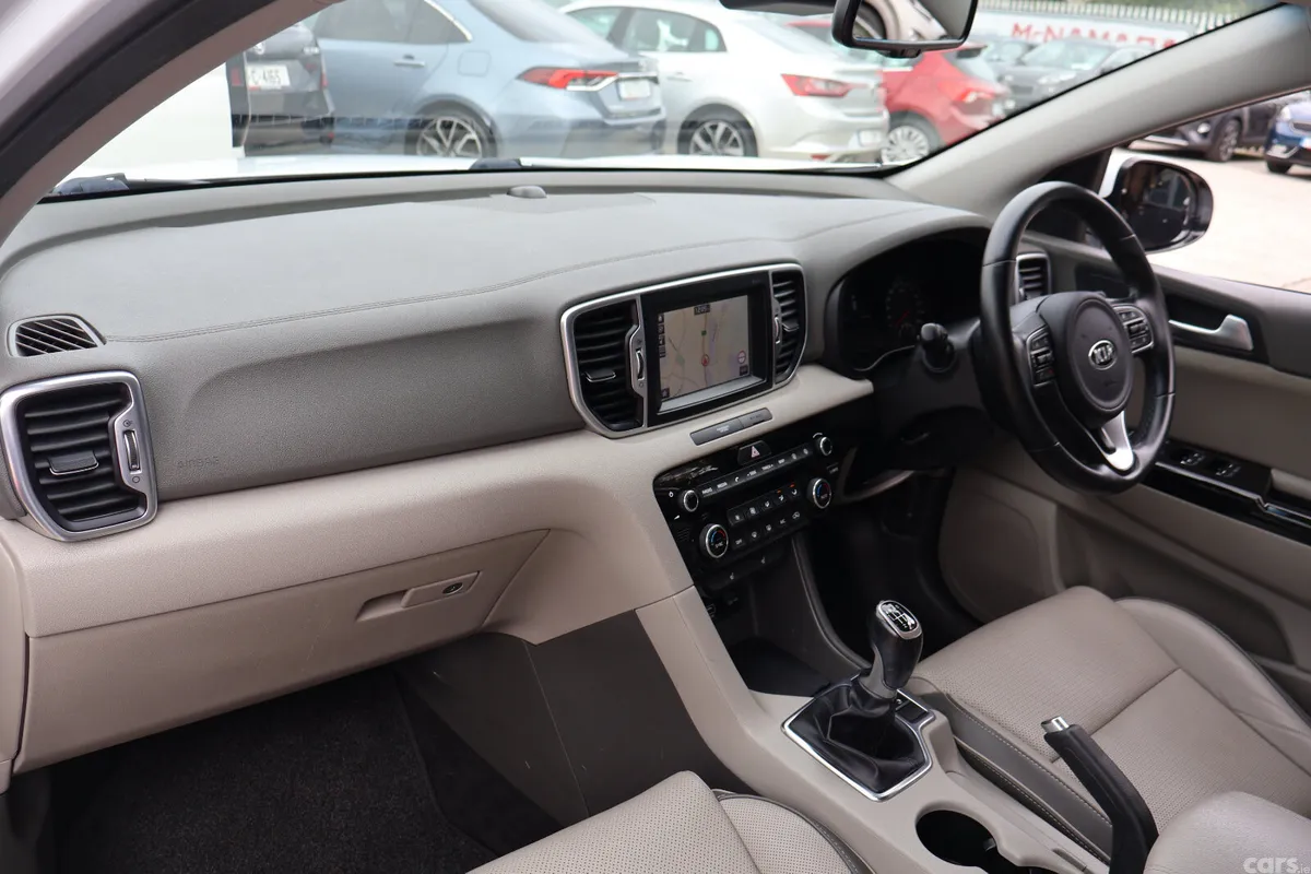Kia Sportage SUV, Diesel, 2018, White