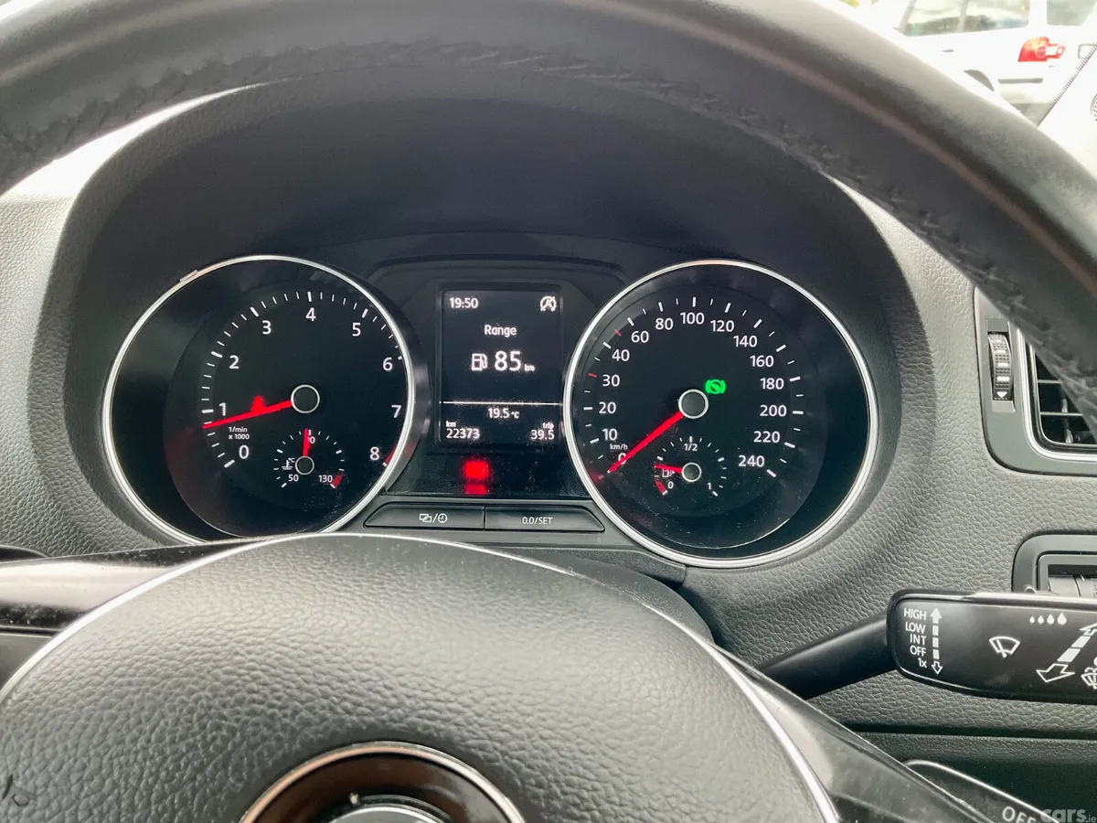 Volkswagen Polo Hatchback, Petrol, 2015, Red