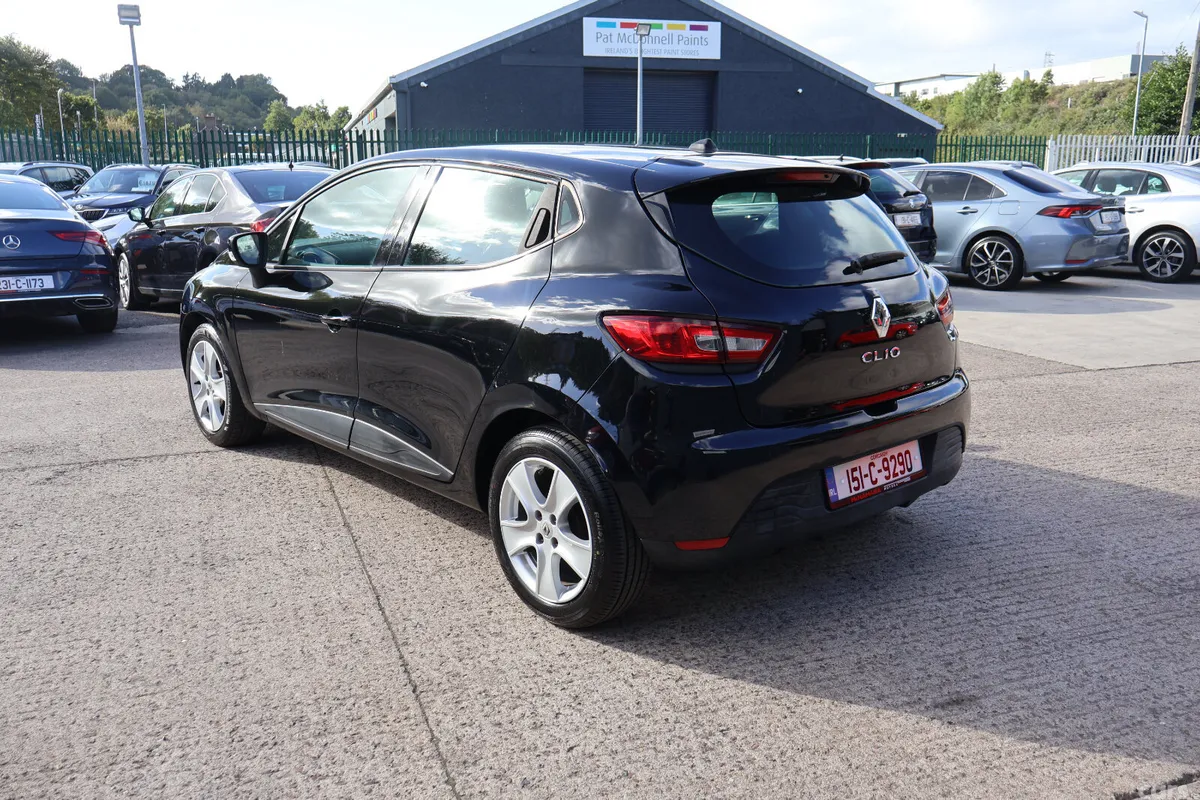 Renault Clio Hatchback, Petrol, 2015, Black