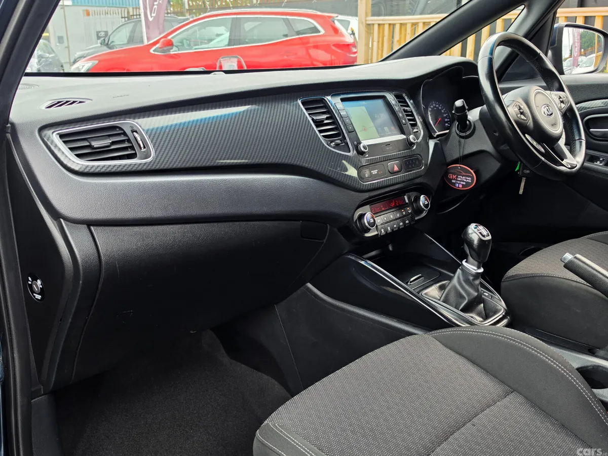 Kia Carens MPV, Diesel, 2019, Blue