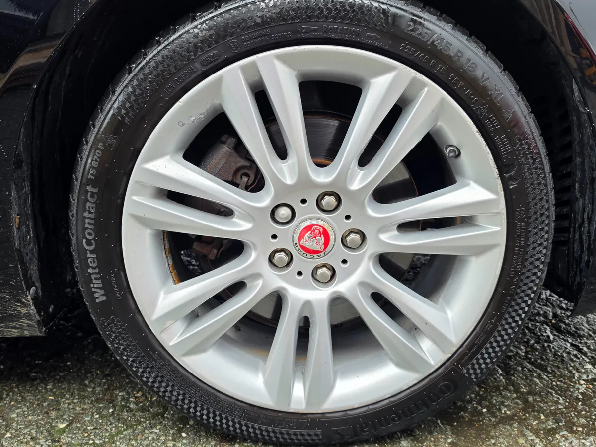 Jaguar XE Saloon, Diesel, 2016, Black