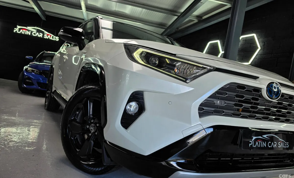 Toyota RAV4 SUV, Petrol Hybrid, 2019, White