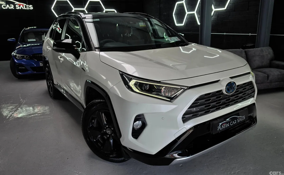 Toyota RAV4 SUV, Petrol Hybrid, 2019, White