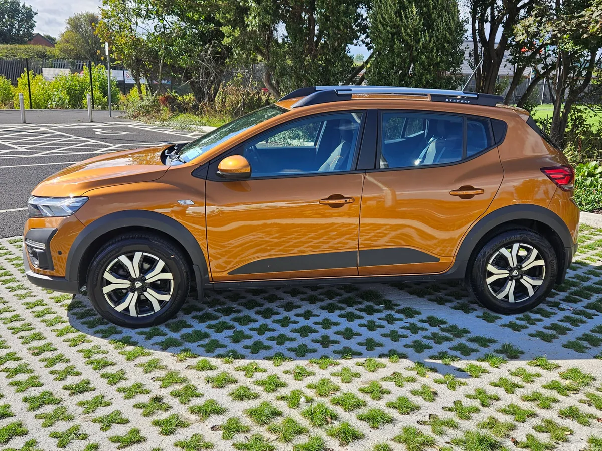 Dacia Sandero Stepway Hatchback, Petrol, 2021, Orange